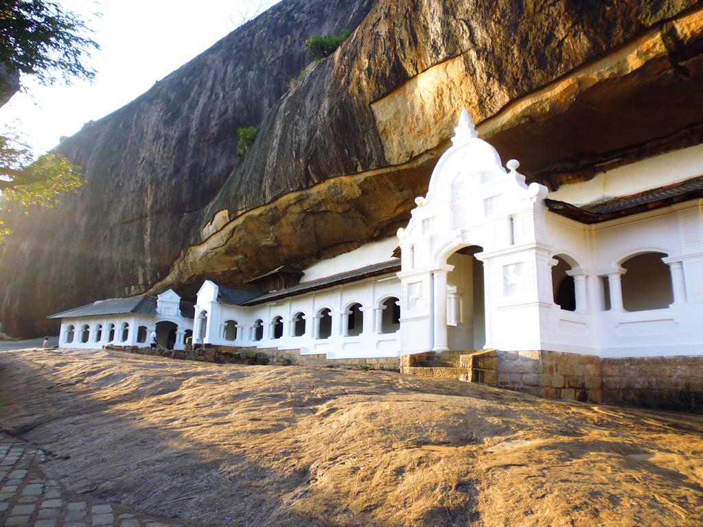 The Nilmini Lodge Sigiriya Ngoại thất bức ảnh